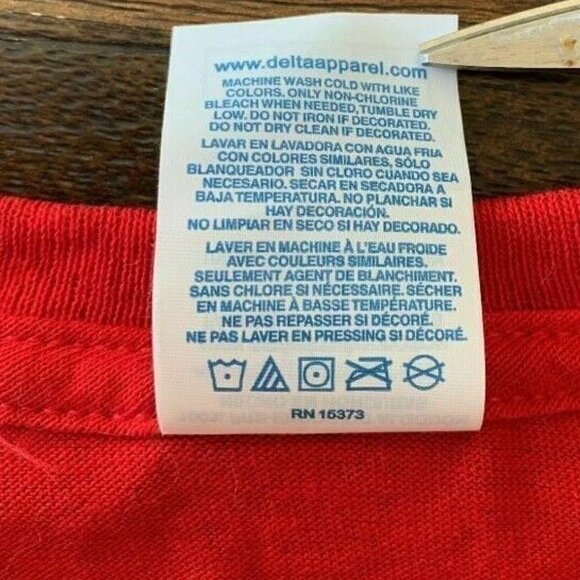 Delta Apparel Unisex Tee Shirt Washington Capitals 2018 Stanley Cup Champions - Picture 6 of 8